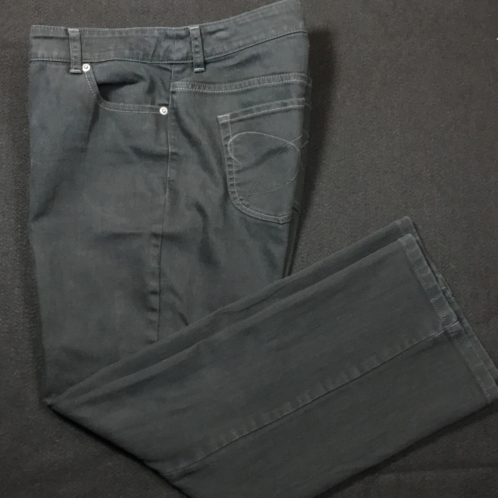 Chicos Platinum Black Denim Jeans Women Sz2 Short